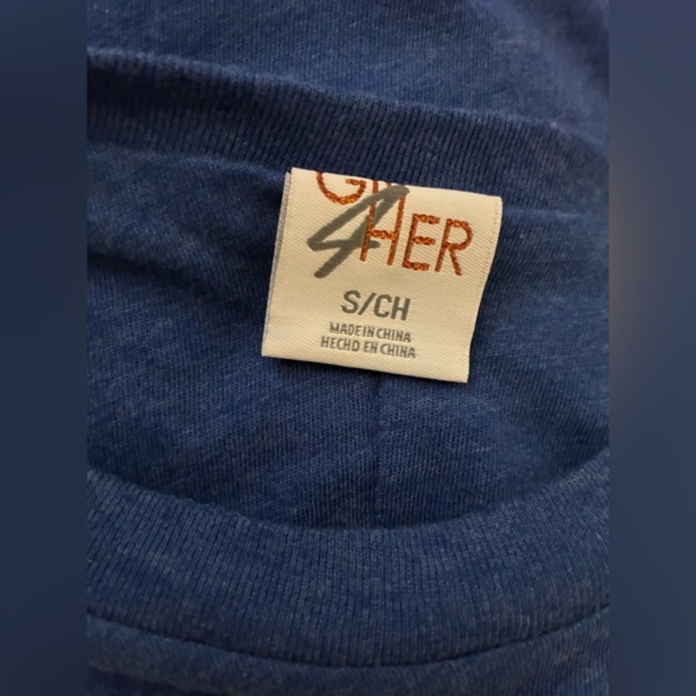 Tampa Bay lightening Hockey blue studded women's tshirt size Small NWT - Picture 5 of 5